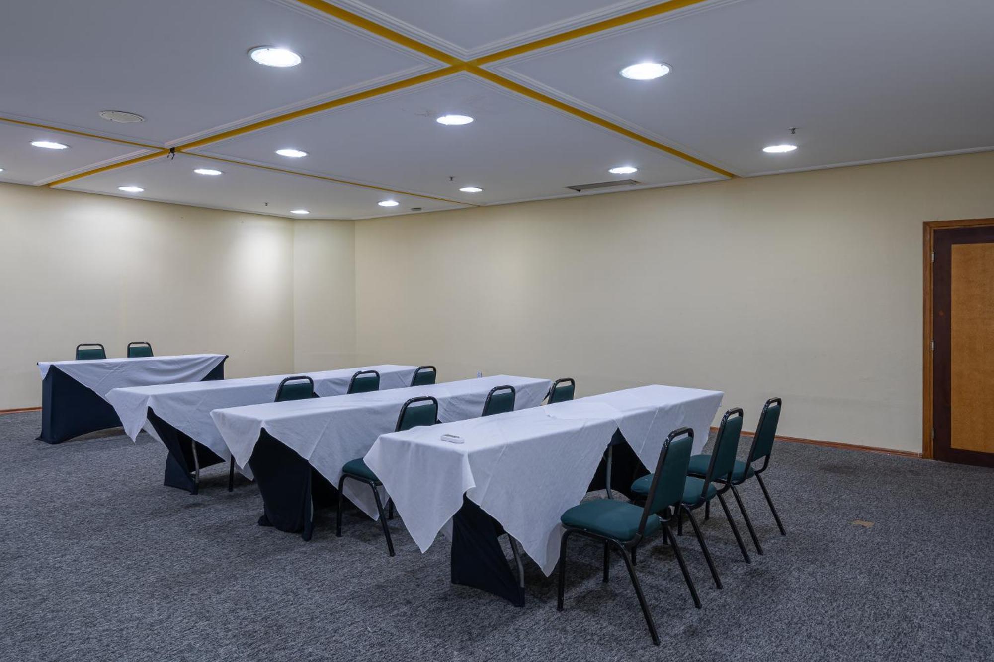 Carlton Plaza Sao Jose Dos Campos Hotel Bagian luar foto