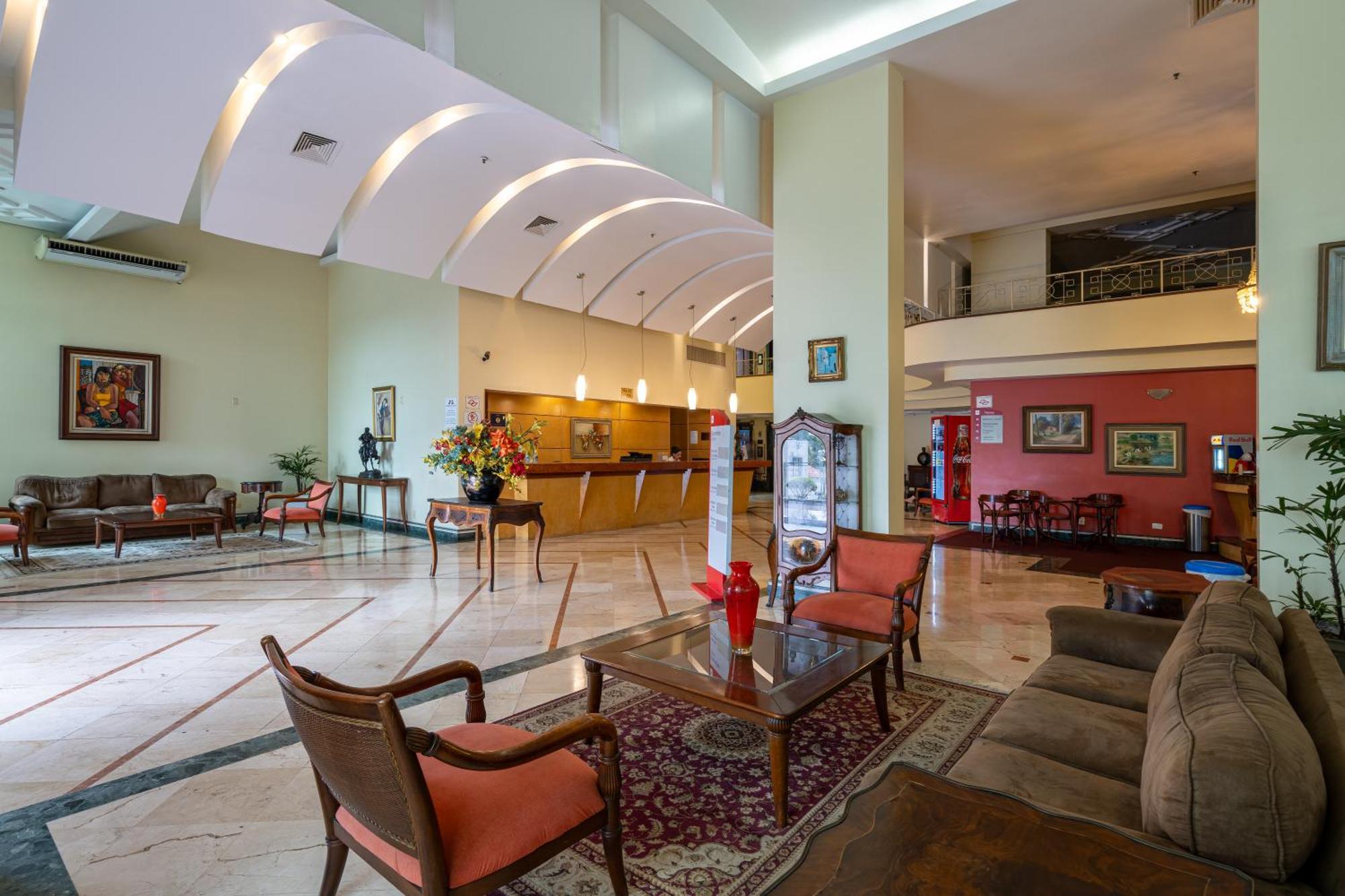 Carlton Plaza Sao Jose Dos Campos Hotel Bagian luar foto
