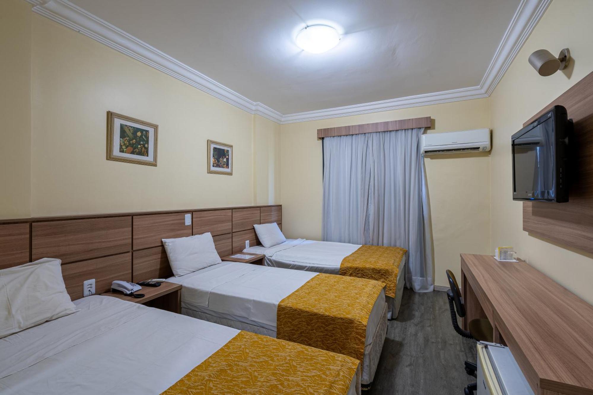 Carlton Plaza Sao Jose Dos Campos Hotel Bagian luar foto
